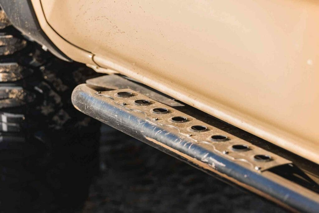 Steps on Toyota Tacoma overlander