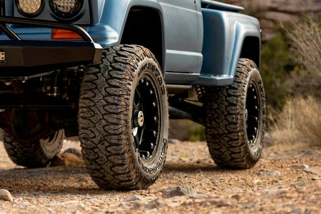 MS_BlueHodsonJeep_04 milestar patagonia m/t on jeep truck