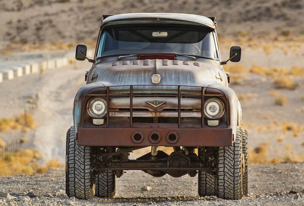 front of hodson motors ford f600 dually on Milestar patagonia X/T 37X12.50 R20 LT Tires